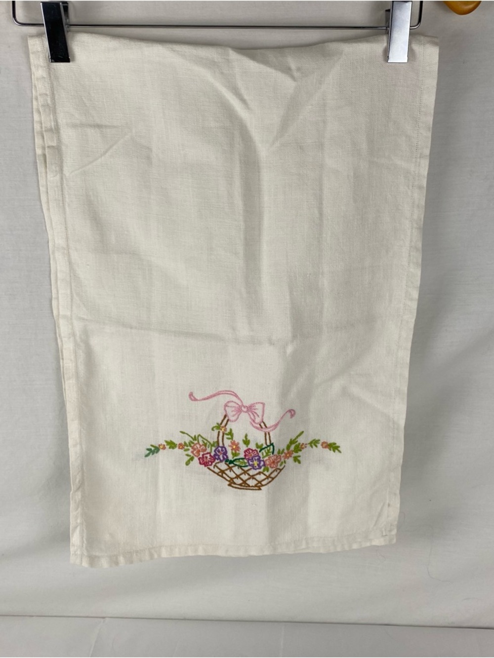 Vintage Hand Embroidered Table Runner Floral Basket Linen Cottagecore Farmhouse